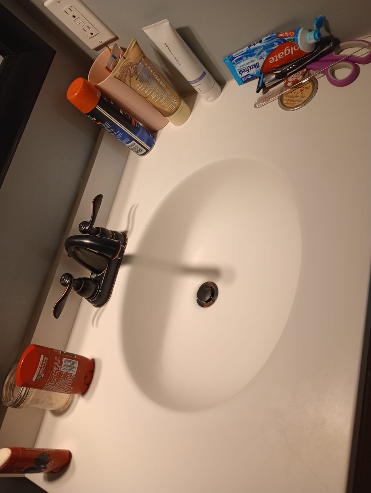 Clean sink after our service